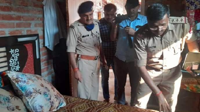 कानपुर: पत्नी से अवैध संबंध के शक में पति ने भाई का किया ऐसा हाल, पुलिस फरार आरोपी की कर रही तलाश