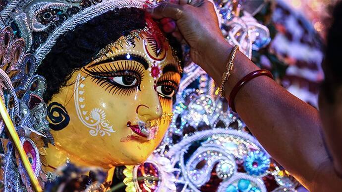 Navratri 2022: क्यों मनाते हैं नवरात्रि पर्व, 9 दिनों तक ही क्यों मनाया जाता है ये उत्सव?