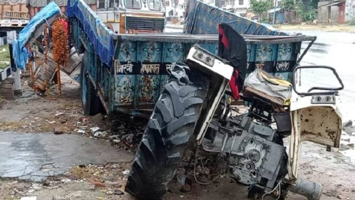 सीतापुर-लखनऊ हाइवे पर ट्रक और ट्रैक्टर-ट्राली में हुई जोरदार भिड़ंत में 4 लोगों की मौत, 35 घायल, 
