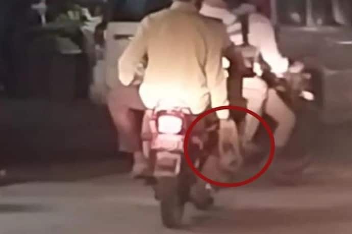 लापरवाह पुलिस: कैदी के साथ बाइक पर घूम रहे थे सिपाही जी, कैदी को ही थमा दी थी हथकड़ी