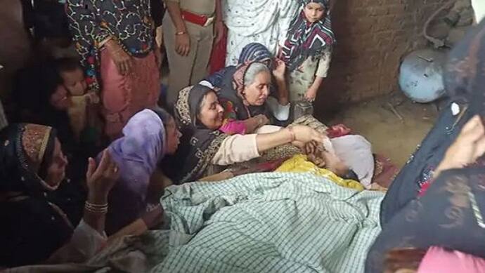 मुजफ्फरनगर: 3 महीने की मासूम के सिर से उठा मां का साया, घर में संदिग्ध अवस्था में मिला शव, पति मौके से फरार