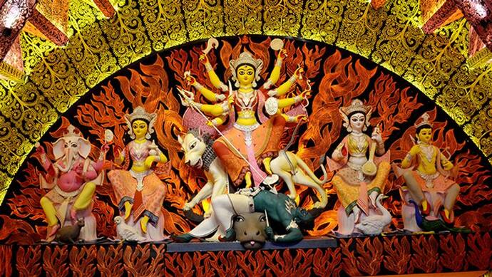 Shardiya Navratri 2022: क्यों मनाई जाती है शारदीय नवरात्रि? महिषासुर और रावण से जुड़ी हैं इस पर्व की कथाएं