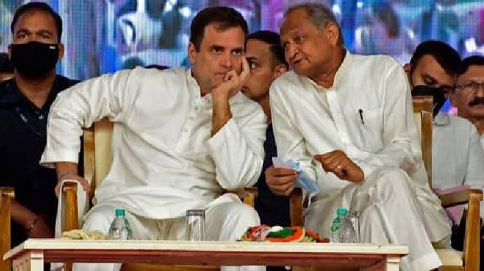 अशोक गहलोत को लगा झटका: छोड़नी होगी मुख्यमंत्री की कुर्सी!, राहुल गांधी ने हर कन्फ्यूजन कर दिया क्लियर