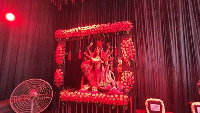 দুর্গাপুজোর থিমে ভোট-পরবর্তী হিংসা, প্যান্ডেলের আনাচে কানাচে উঠে এল হিংসার ছবি