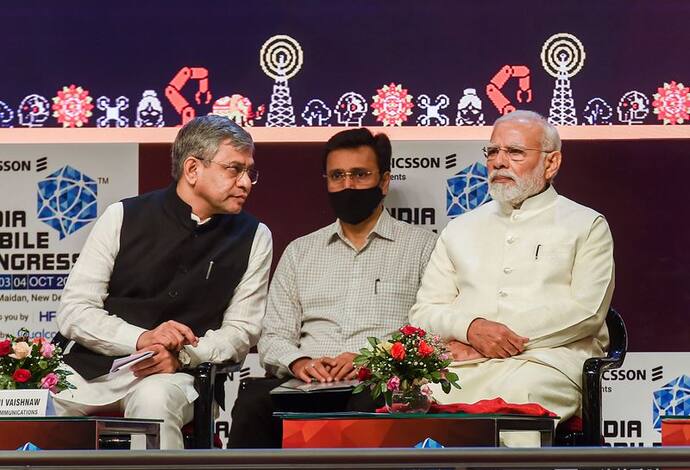 PM मोदी ने की 5G की लॉन्चिंग-'डिजिटल इंडिया सिर्फ एक नाम नहीं, ये देश के विकास का बहुत बड़ा vision है'