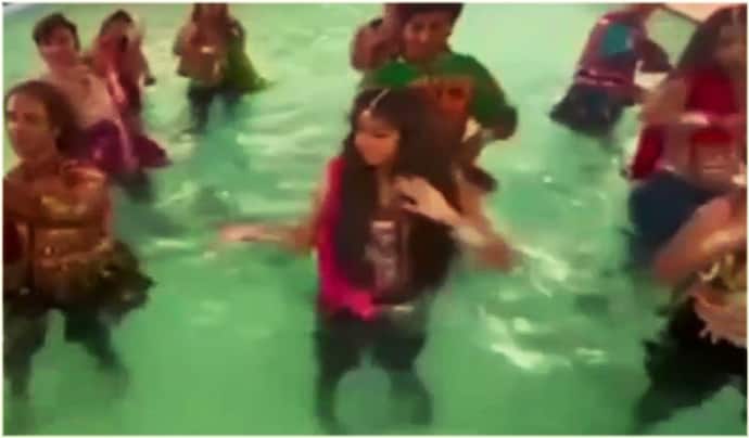 राजस्थान में पहली बार स्विमिंग पूल में गरबा: 7 दिन की प्रैक्टिस करने के बाद पानी में थिरके कदम, देखिए विडियो