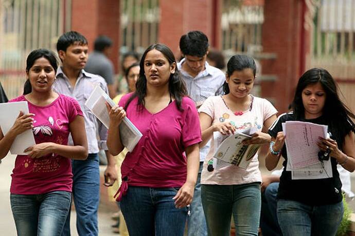 DU Admission 2022: दिल्ली यूनिवर्सिटी में एडमिशन से पहले देखें टॉप कॉलेजों की लिस्ट