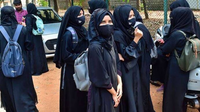 Hijab Controversy: जजों में 'मतभेद' के चलते SC नहीं सुना सका फैसला, कोई दूसरी या बड़ी बेंच को सौंपा जाएगा
