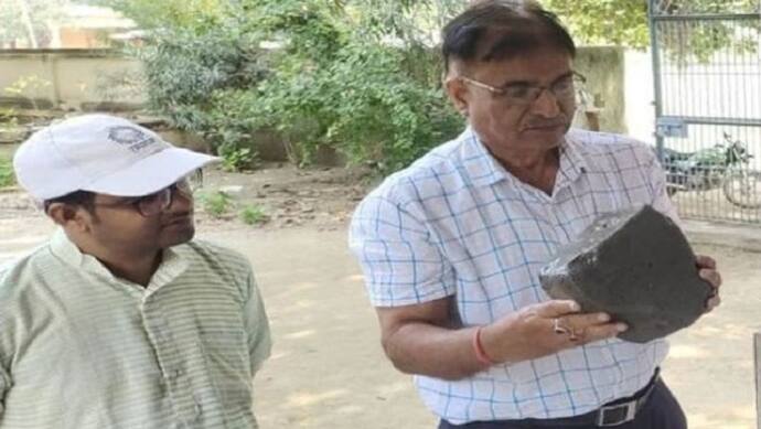 मिर्जापुर: गंगा में तैरते मिले पत्थर का सच आया सामने, BHU के वैज्ञानिकों ने जांच-पड़ताल कर बताई ऐसी बात