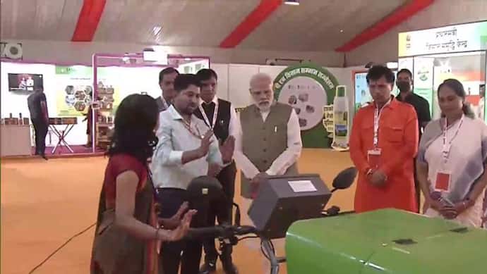 किसान सम्मेलन में बोले PM मोदी-'वन नेशन-वन फर्टिलाइजर' से हर भ्रम से मुक्ति, देश में अब एक ही ब्रांड-'भारत'