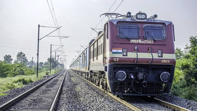Indian Railway: 18 अक्टूबर को रद्द हुईं 145 ट्रेनें, लिस्ट में कहीं आपकी ट्रेन भी तो नहीं 