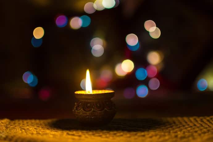 Diwali Quiz: दिवाली से जुड़े इन दिलचस्प सवालों के जवाब जानते हैं आप?