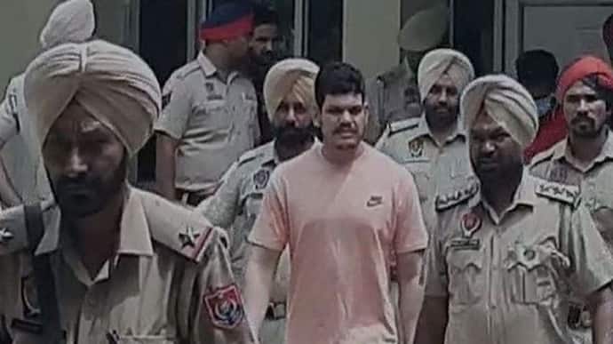  कुख्यात गैंगस्टर टीनू को दिल्ली पुलिस ने अजमेर से किया गिरफ्तार, मूसेवाला मर्डर केस में है मोस्ट वांटेड