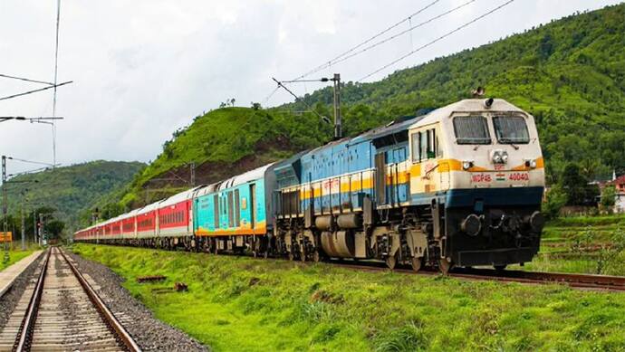Indian Railway: 22 अक्टूबर को रद्द हुईं 104 ट्रेनें, यात्रा शुरू करने से पहले यहां देखें पूरी लिस्ट