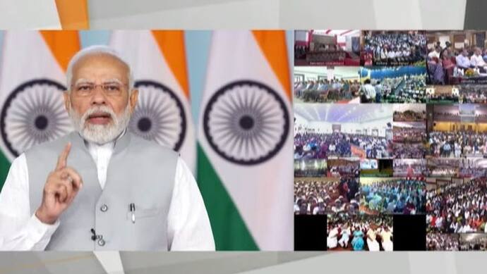 दिवाली पर डबल धमाका-रोजगार मेला और गृह प्रवेश: PM मोदी बोले-'हम आत्मनिर्भर भारत के रास्ते पर चल रहे हैं'