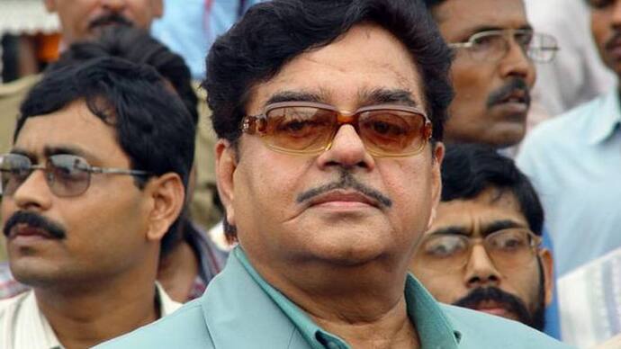 Shatrughan Sinha missing poster goes viral in Asansol before Chhath