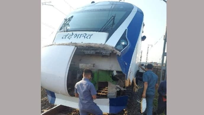 सांड से टकराकर टूट गई वंदे भारत ट्रेन की नाक, एक महीने में तीसरी बार हुई ऐसी घटना