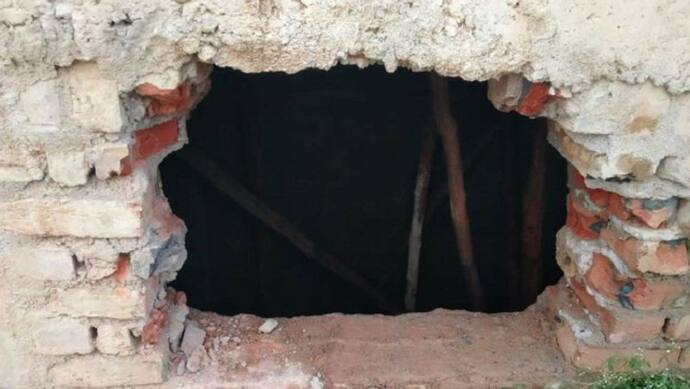 कानपुर: सीवर टैंक की शटरिंग खोलने उतरे दो सगे भाइयों समेत तीन की मौत, चैंबर की दीवार तोड़कर निकाले गए शव