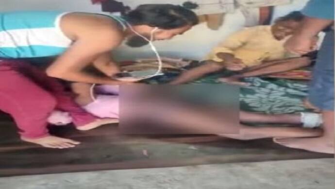 कुशीनगर: हैदराबाद कमाने गए युवक के साथ पहले किया कुकर्म फिर प्राइवेट पार्ट में फोड़ा पटाखा, वीडियो हुआ वायरल