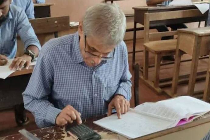 70 की उम्र में गजब का जज्बा : कर्नाटक के नारायण भट ने टॉप की इंजीनियरिंग परीक्षा, स्टेट टॉपर बनें