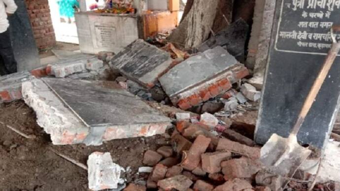 गोरखपुर: झारखंडी मंदिर की निर्माणाधीन दीवार गिरने से एक मजदूर की मौत, दूसरा साथी भी हुआ घायल