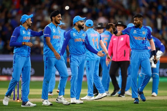 T20 World Cup में टीम के खराब प्रदर्शन का असर, BCCI ने सेलेक्शन कमेटी को किया बर्खास्त