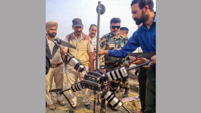 ड्रग्स और हथियार पहुंचाने के लिए पाकिस्तान बड़े पैमाने पर कर रहा ड्रोन का इस्तेमाल, करना होगा अचूक उपाय