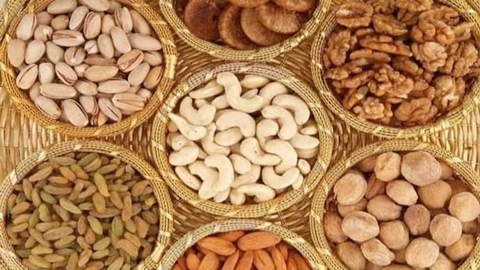 how much dry fruits we should eat in a day