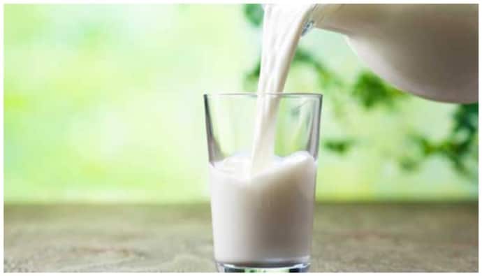 National Milk Day 2022: दूध पीने के फायदे तो सुने होंगे, लेकिन इसके 5 नुकसान क्या आपको पता है