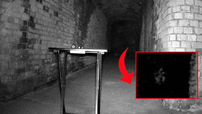 भुतहा किले में आत्मा को तलाश रहे थे घोस्ट हंटर, तभी कैमरे में कैद हो गई ये खौफनाक तस्वीर
