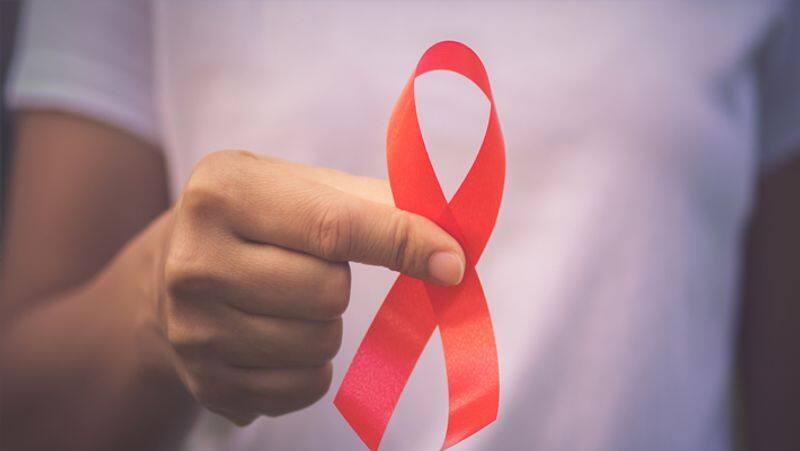 World Aids Day 2022 पहले हुआ Hiv फिर कैंसर 66 साल के शख्स ने दोनों बीमारियों से जीती जंग 3446