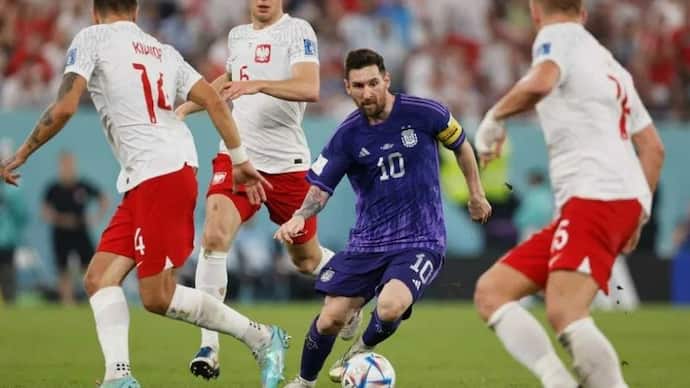 FIFA World Cup: अर्जेंटीना के मेसी ने तोड़ा मैराडोना का रिकॉर्ड, हारकर भी नॉकऑउट में कैसे पहुंच गया पोलैंड?