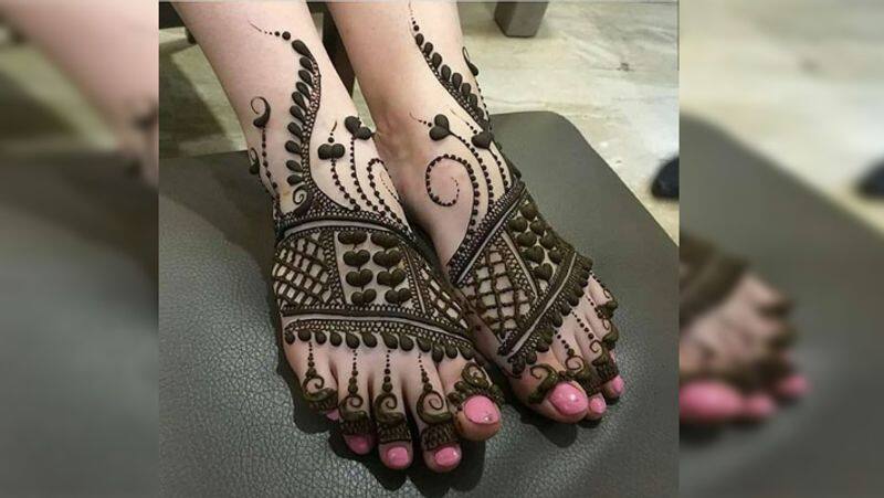 Check Out These 40+ Bridal Mehendi Designs For Feet! | Legs mehndi design,  Leg mehndi, Dulhan mehndi designs