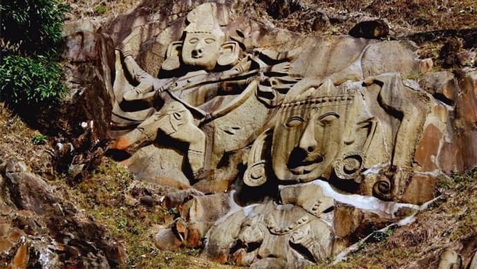 भारत के इस पहाड़ पर 99 लाख 99 हजार 999 मूर्तियां, जानें कहां है ये जगह और क्यों है चर्चा में