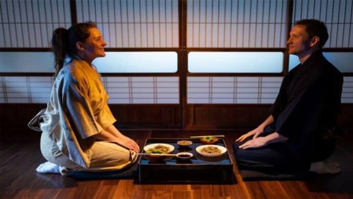 जापान के 5 स्टार होटल में भी नीचे बैठकर क्यों खाना खाते है लोग, जानें इसके बेहतरीन फायदे