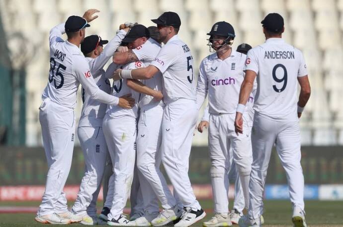 ENG V/S PAK Test: इग्लैंड ने पाकिस्तान को दी करारी चोट, मैच हारकर टेस्ट चैंपियनशिप से भी बाहर हो गया पाक
