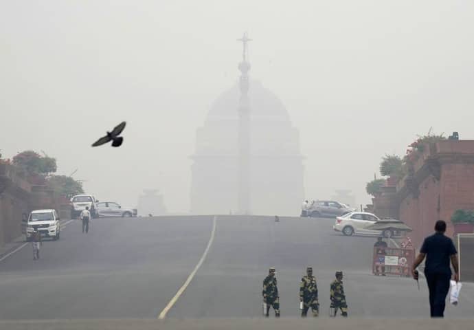 पिछले 8 सालों में अक्टूबर-नवंबर में सबसे कम खराब रही दिल्ली की हवा, जानिए क्या है इसकी वजह