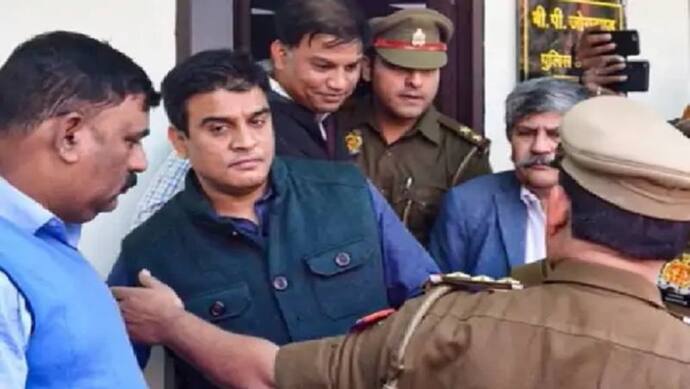 SP प्रमुख अखिलेश की मुलाकात के अगले दिन बदली विधायक इरफान की जेल, कानपुर से महराजगंज में किया जाएगा शिफ्ट