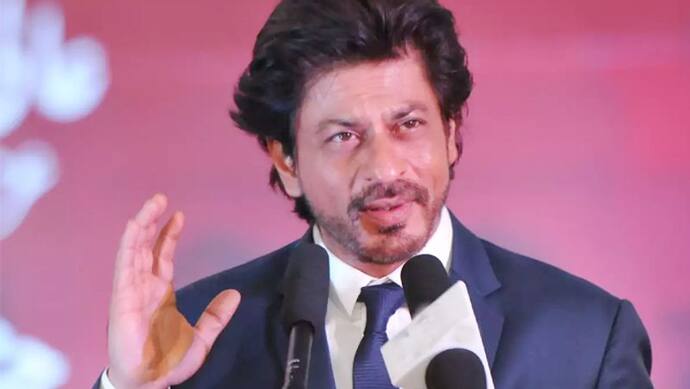 'पठान'विवाद के बीच वायरल हो रहा है शाहरुख खान का 'पाकिस्तान प्रेम'का Video, एक्ट्रेस ने कसा तंज
