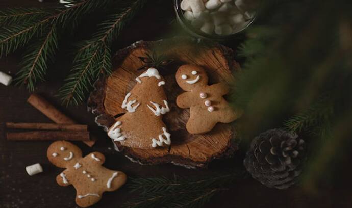 Christmas 2022: क्रिसमस पर बनाए बच्चों के लिए स्पेशल एगलेस जिंजरब्रेड कुकीज़, नोट करें रेसिपी