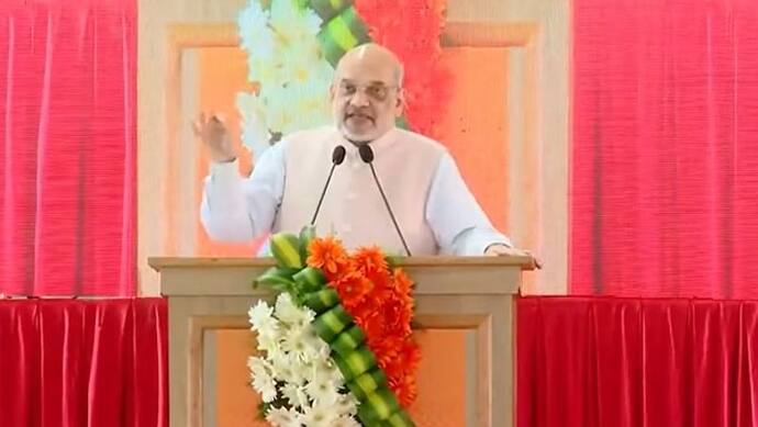 3 साल में देश भर में ग्रामीण स्तर पर स्थापित की जाएंगी 2 लाख डेयरी, कर्नाटक में अमित शाह ने की घोषणा