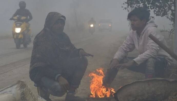  राजस्थान में साल के पहले दिन सर्दी का सितम: सड़कों पर जमने लगी बर्फ, माइनस में पहुंचा तापमान
