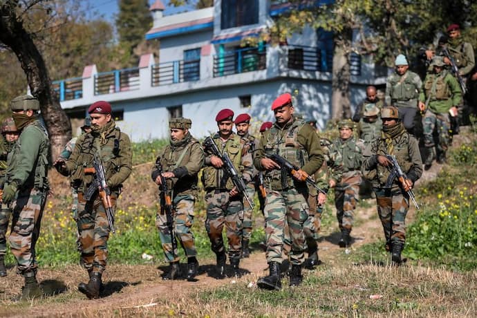 राजौरी Target Killing: हत्यारों का सफाया करने सेना-पुलिस किसी बड़े ऑपरेशन की तैयारी में जुटी