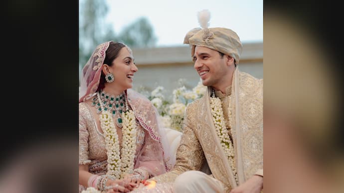Kiara Advani Sidharth Malhotra First Wedding Photos