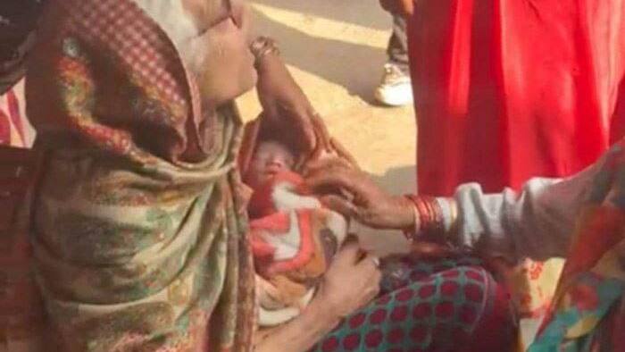 bharatpur news 8 months pregnant woman newborn died in the womb by policeman kicked in the stomach 