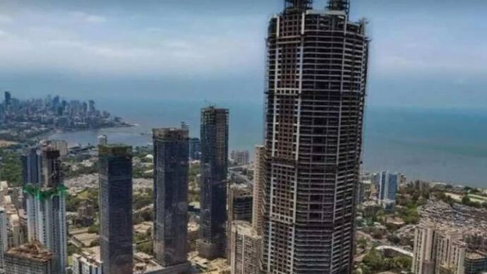 mumbai news indias biggest deal triplex flat sold at two hundred fifty two crore 
