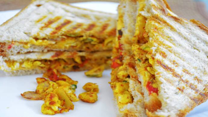 egg bhurji sandwich 