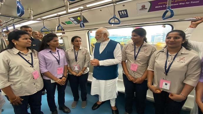 PM Narendra Modi in Metro