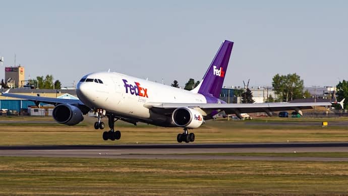 FedEx aircraft