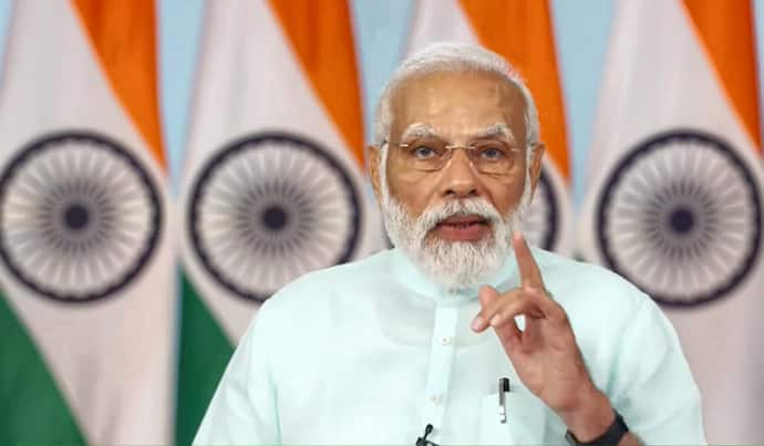  Prime Minister Narendra Modi speaks at the inauguration of a Rozgar Mela 